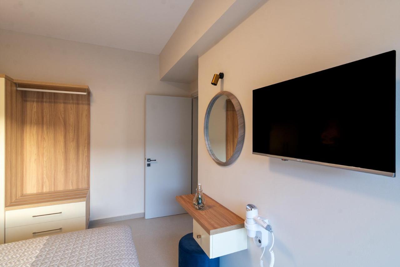 Vakakis Family Luxury Studios 2 Палиохора Екстериор снимка
